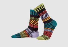 Load image into Gallery viewer, Solmate Socks Crew Socks- Artichoke
