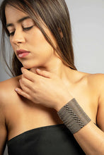 Load image into Gallery viewer, sg liquid metal b104-n (chrome finish) bracelet by sergio gutierrez 7 1/2"