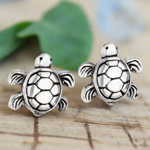 Tiger Mountain Jewelry Swimming Turtle Sterling Silver Stud Earrings- E4668
