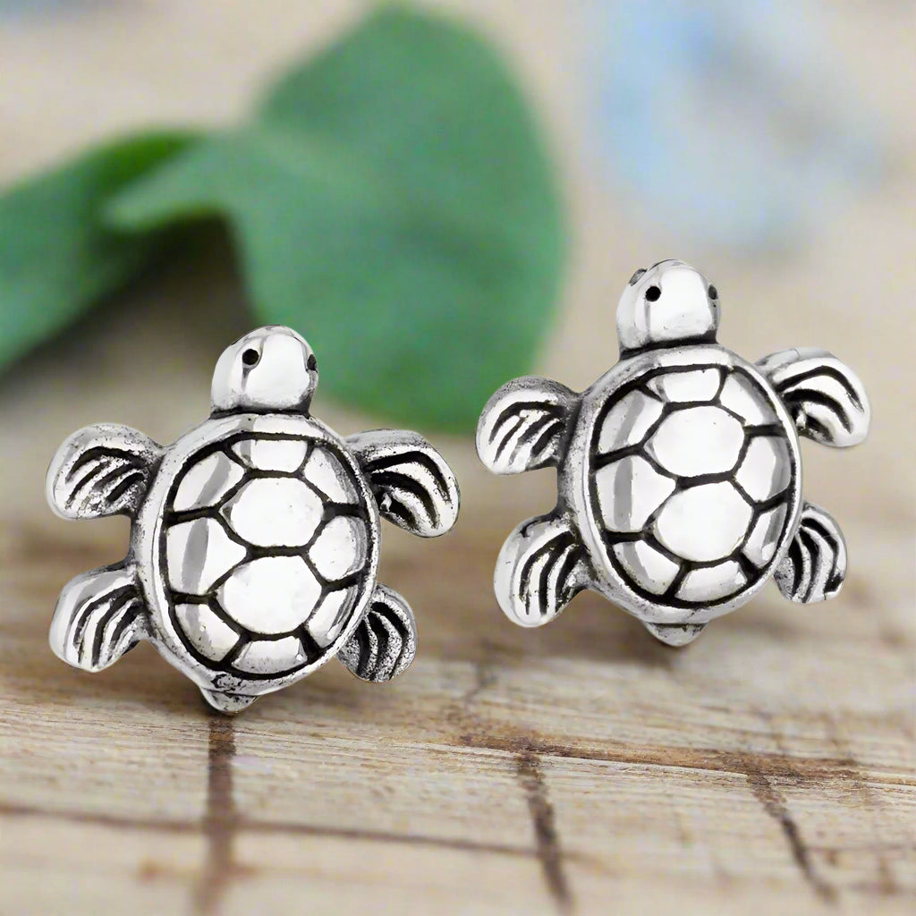Tiger Mountain Jewelry Swimming Turtle Sterling Silver Stud Earrings- E4668