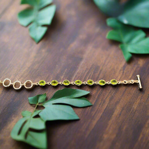 Hand Crafted Peridot Toggle Clasp Bracelet Set In Sterling Silver