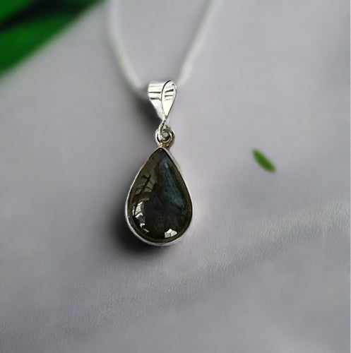 Sterling Silver Tear Drop Shaped Labradorite Pendant