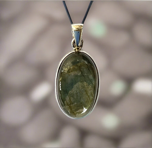 Oval Labradorite Pendant Set In Sterling Silver