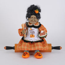 Load image into Gallery viewer, Karen Didion Originals HASC-10 Pumpkin Spice Granny on Rolling Pin

