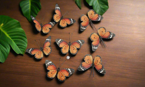 World Buyers True Monarch Feather Butterfly Garland -