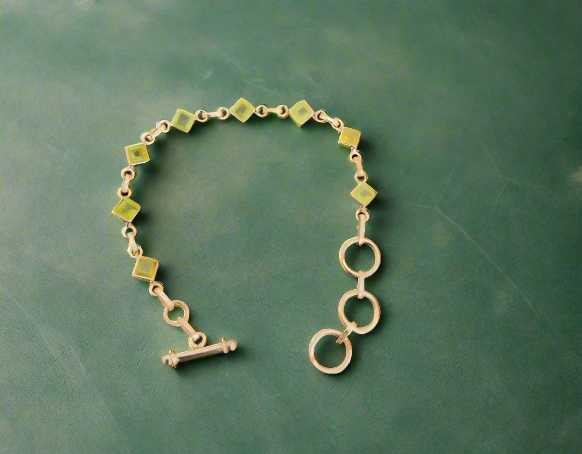Princess Cut Peridot Toggle Clasp Bracelet Set In Sterling Silver