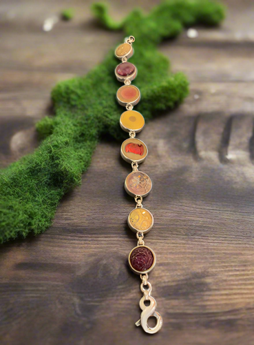 Elizabeth Ngo Antique Button Bracelet-Pink/Purple