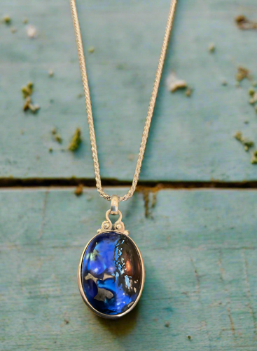 Elizabeth Ngo Antique Leo Popper Button Necklace-Blue/Black