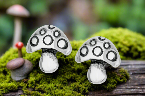 Tiger Mountain Jewelry Small Mushroom Sterling Silver Stud Earrings- E5105