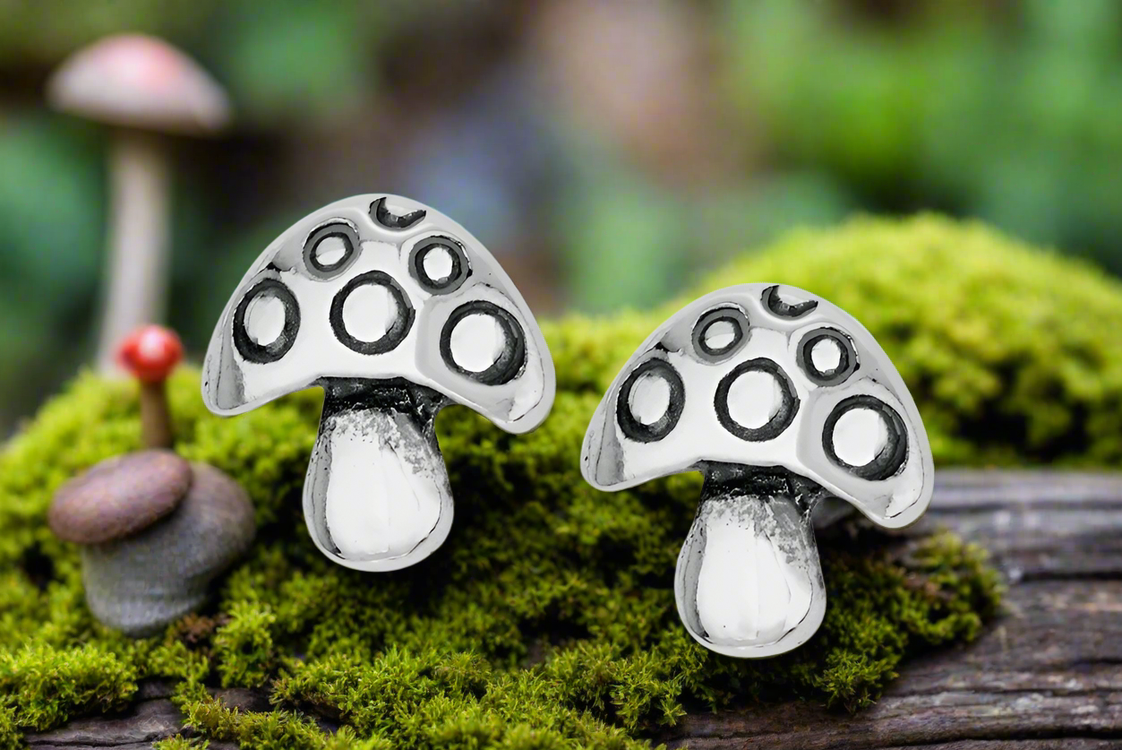 Tiger Mountain Jewelry Small Mushroom Sterling Silver Stud Earrings- E5105