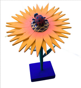 oaxacan flower with ladybug