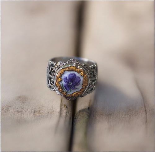 antique button ring, enamel pansy