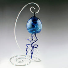 Load image into Gallery viewer, boise art glass, small hanging jellyfish sm blue
