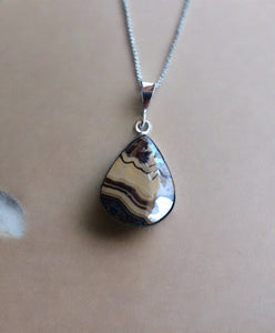 schelenblende pendant set in sterling silver