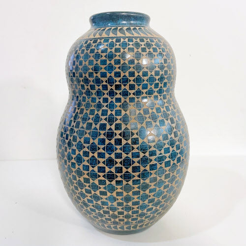 Mundo Handmade Pottery Elite Collection: Pear