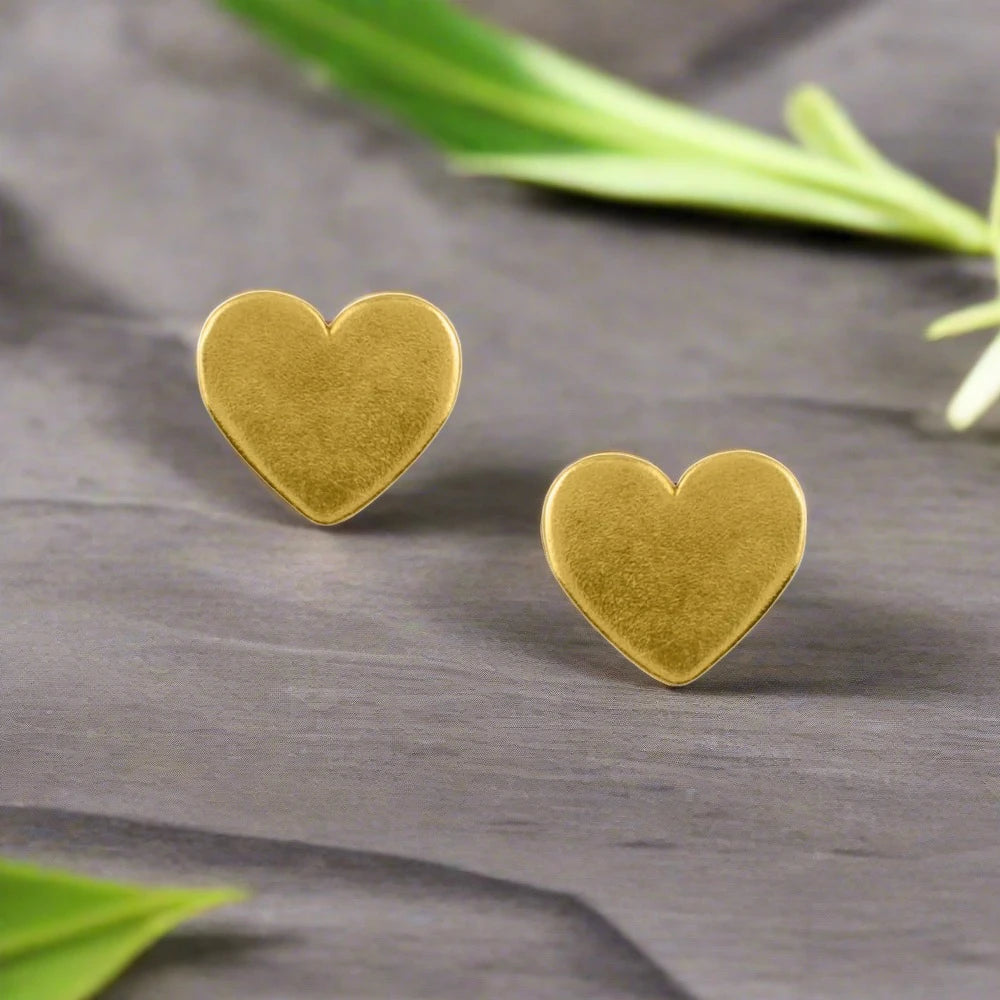 Tomas Minimal Heart Post Earrings- Gold