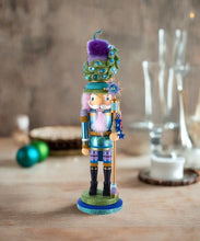 Load image into Gallery viewer, kurt s. adler 17.5" hollywood nutcrackers™ peacock hat nutcracker
