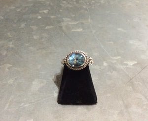 sterling silver bali style oval blue topaz ring size 5.5