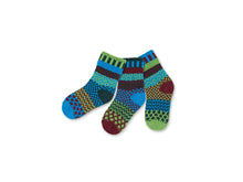 Load image into Gallery viewer, june bug kids solmate socks
